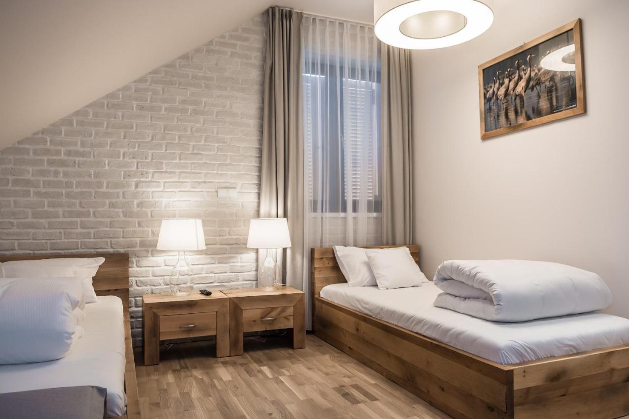 Hotel Naturum Милич Экстерьер фото