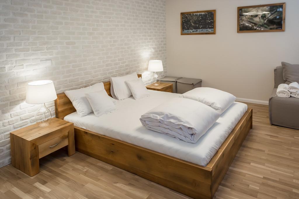 Hotel Naturum Милич Экстерьер фото